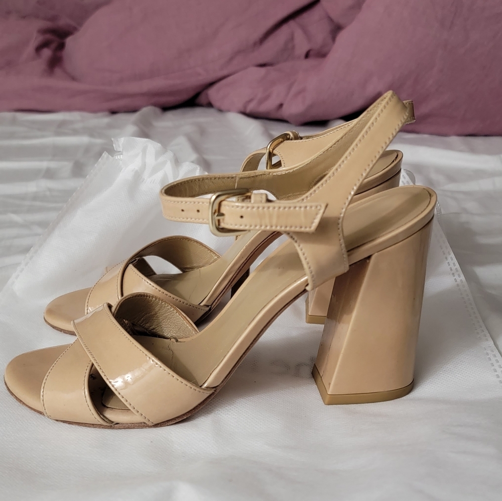 Stuart Weitzman pumps size 7
